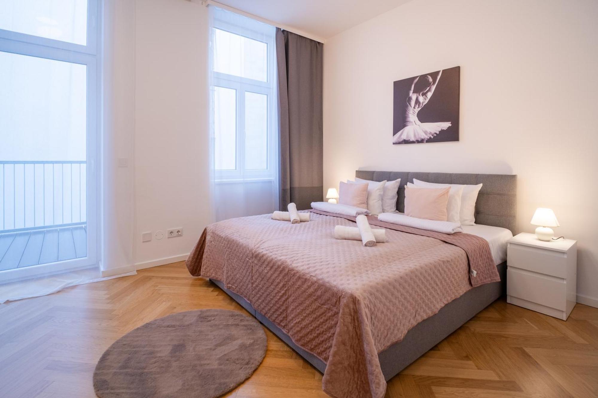 Home Sweet Home - Vienna Central Ngoại thất bức ảnh