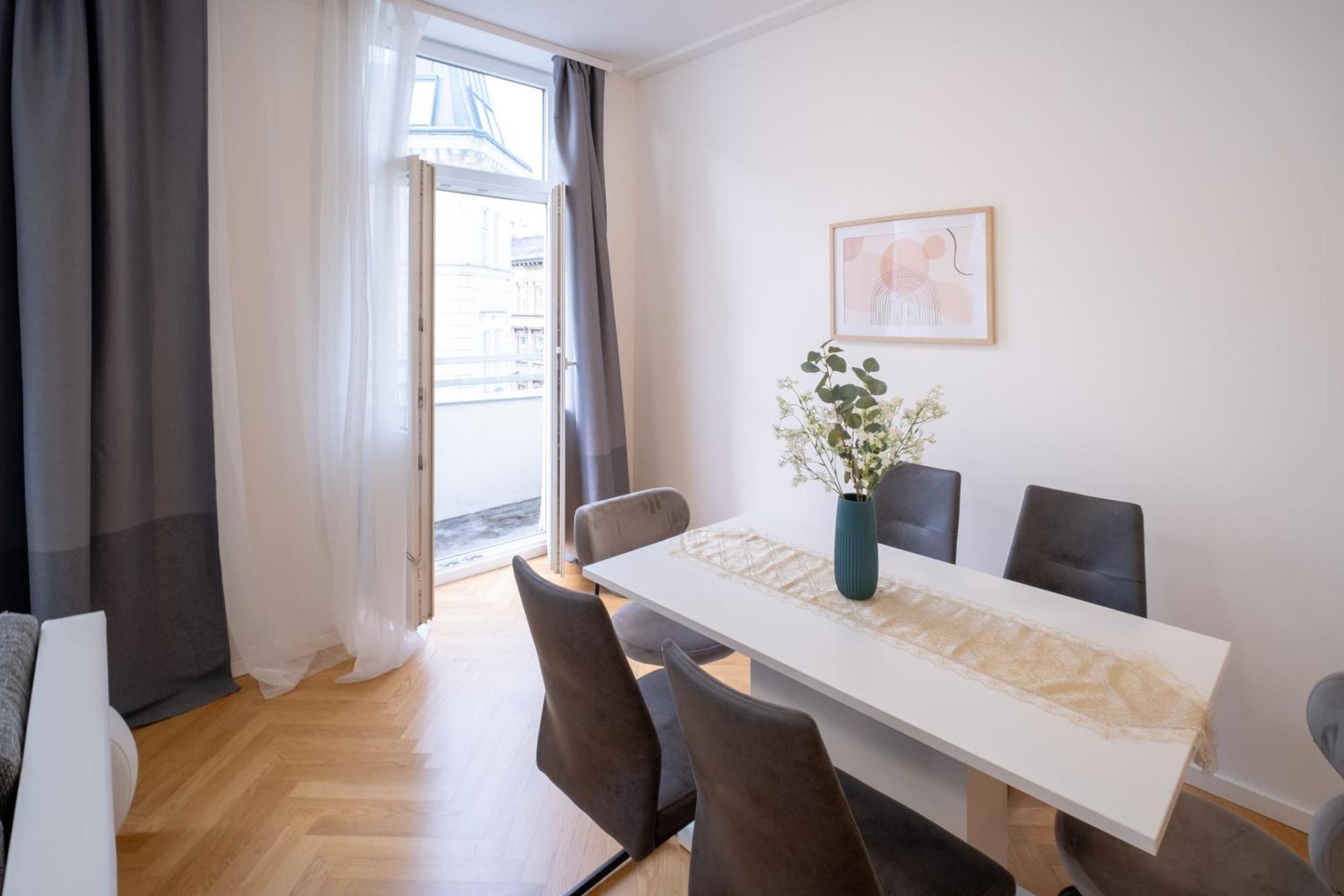 Home Sweet Home - Vienna Central Phòng bức ảnh